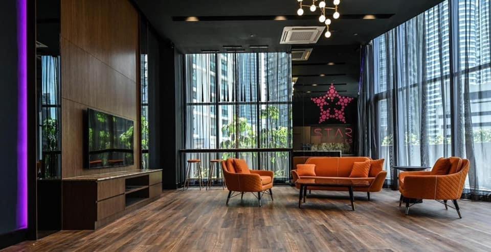 Five Star Suites Klcc 500M Lrt Full Luxury Facilities Superb Location! Kuala Lumpur Esterno foto